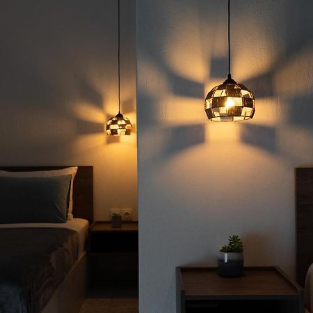 Hotel Astro โปไลคาสตรอน ภายนอก รูปภาพ