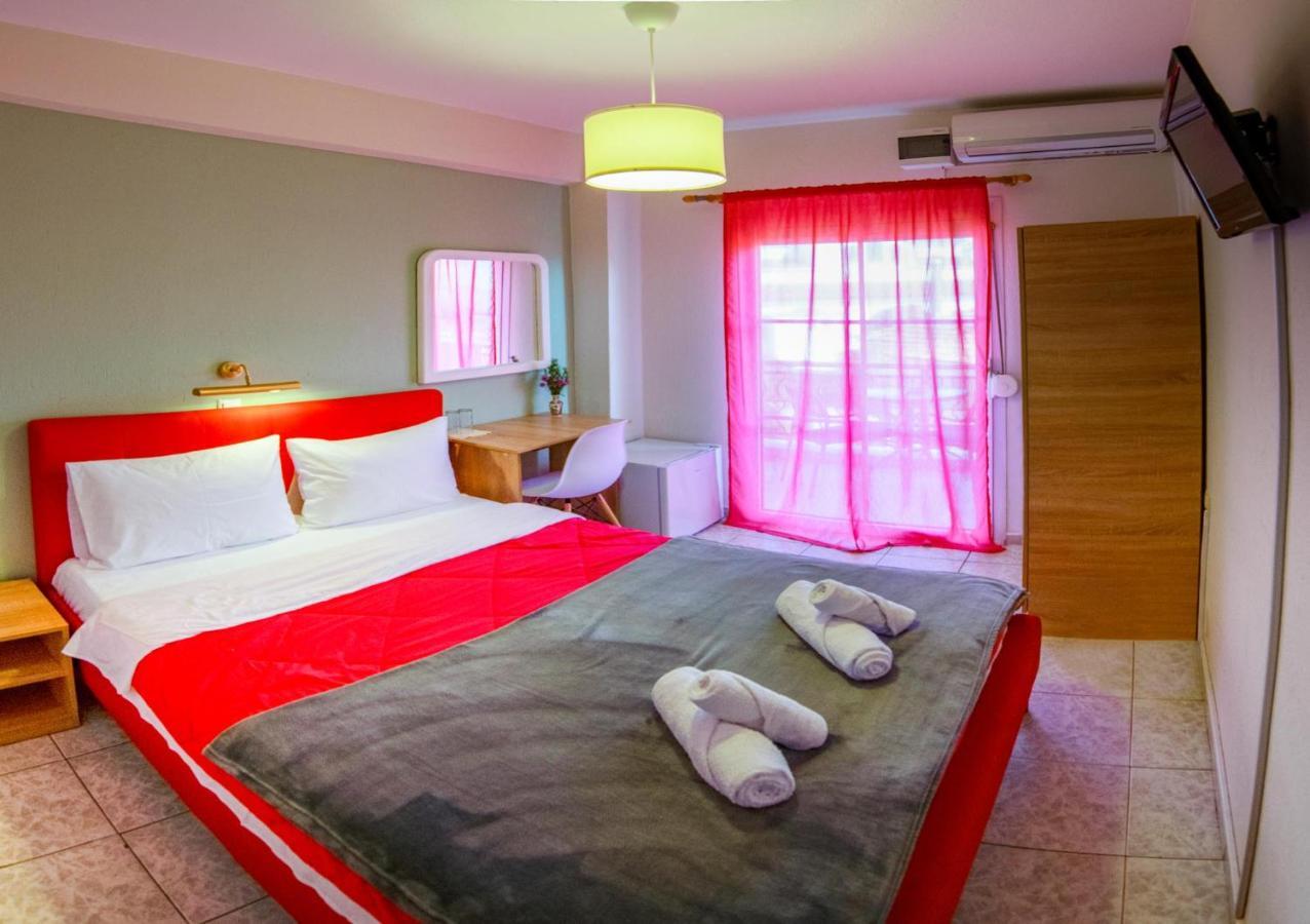 Hotel Astro โปไลคาสตรอน ภายนอก รูปภาพ