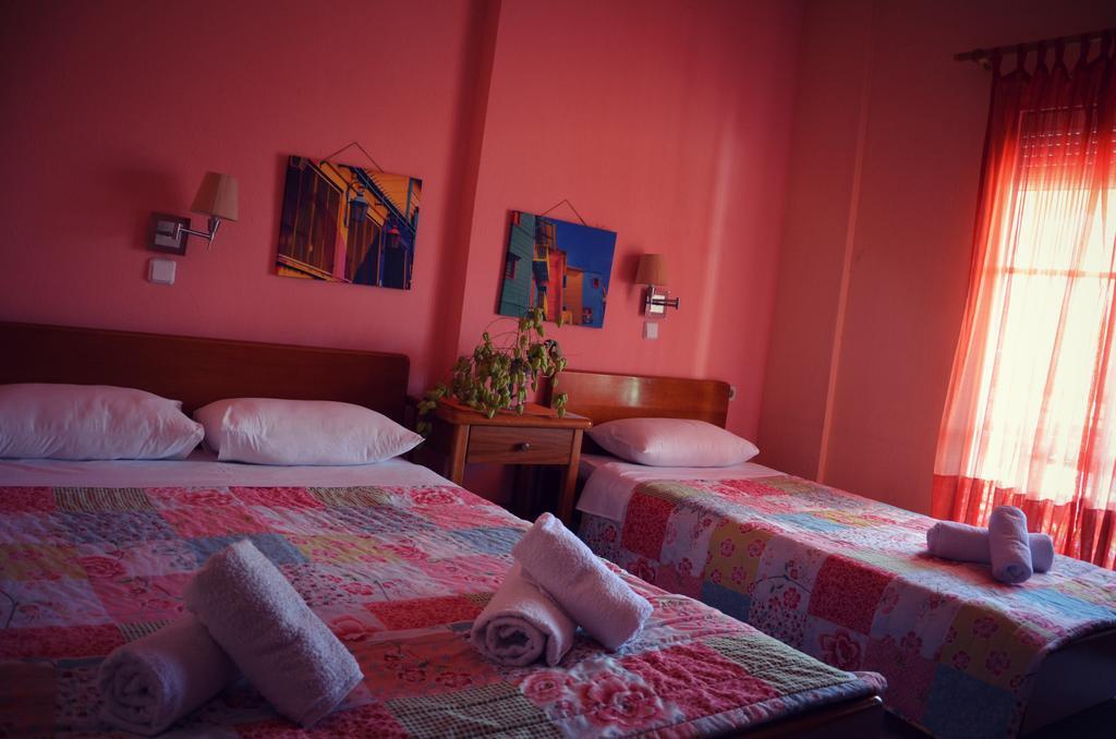 Hotel Astro โปไลคาสตรอน ภายนอก รูปภาพ